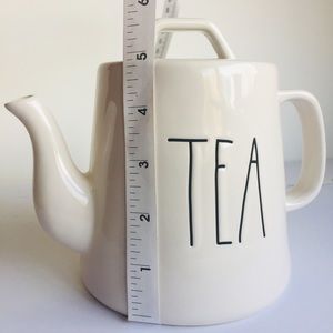 🫖 RAE DUNN Tea Pot with lid